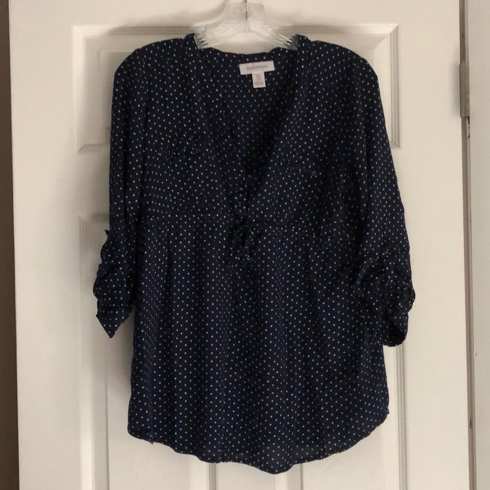😍Maternity Top, fits more like Medium